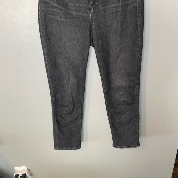 Madewell The Curvy Perfect Vintage Jean in Sumner Wash - Picture 7 of 14